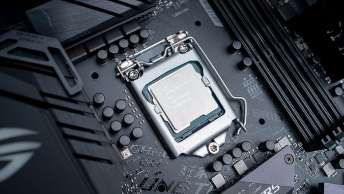 Novos processadores da Intel já estão à venda em loja chinesa